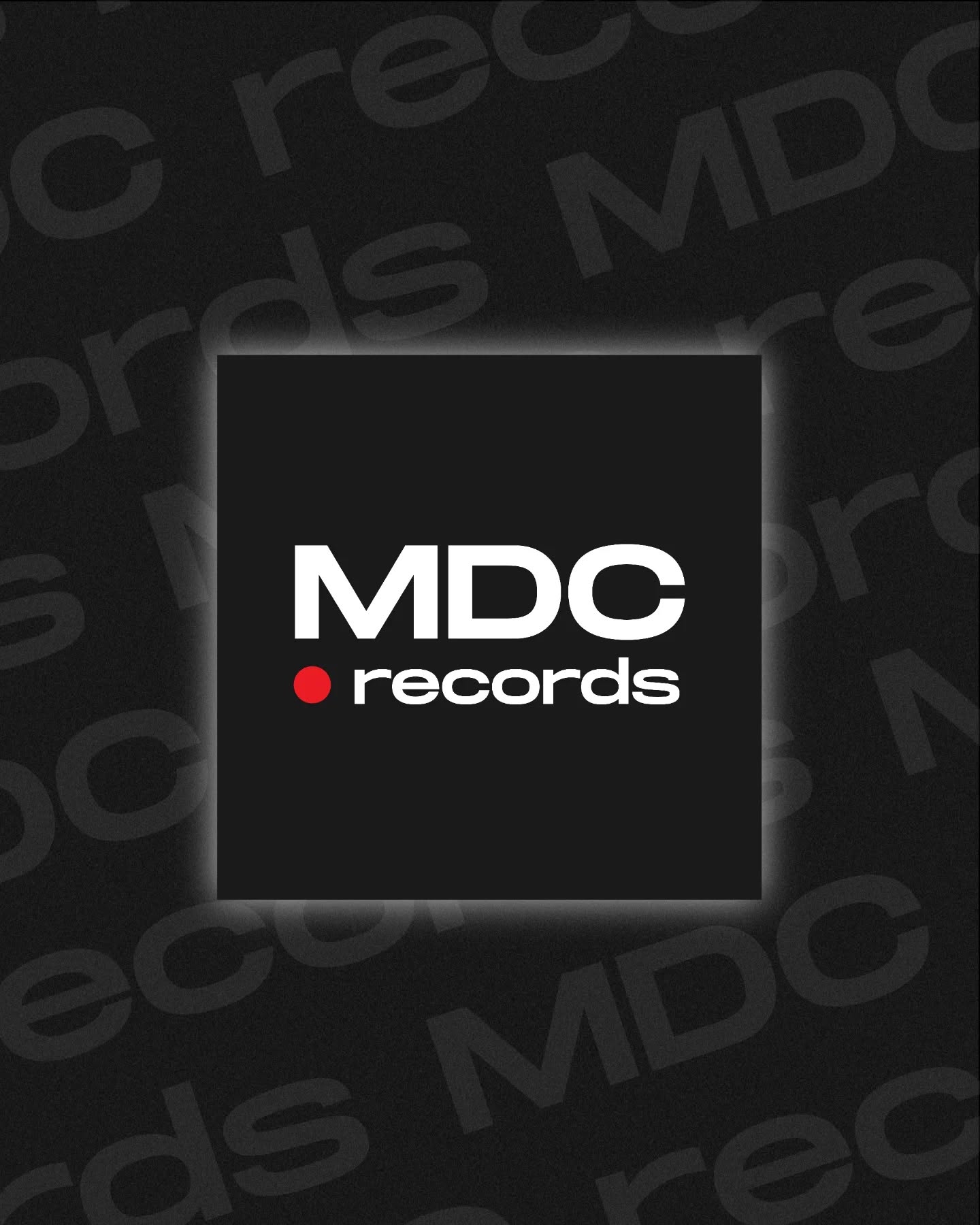 Είσαι έτοιμος να γράψεις; 🎤 Σε περιμένουμε στο studio! Κλείσε το ραντεβού σου στο link στο bio! 📲📍 Γεωργάκη Ολυμπίου 1#music #recording #studiolife #mdcrecords #katerini #sound #mixmaster